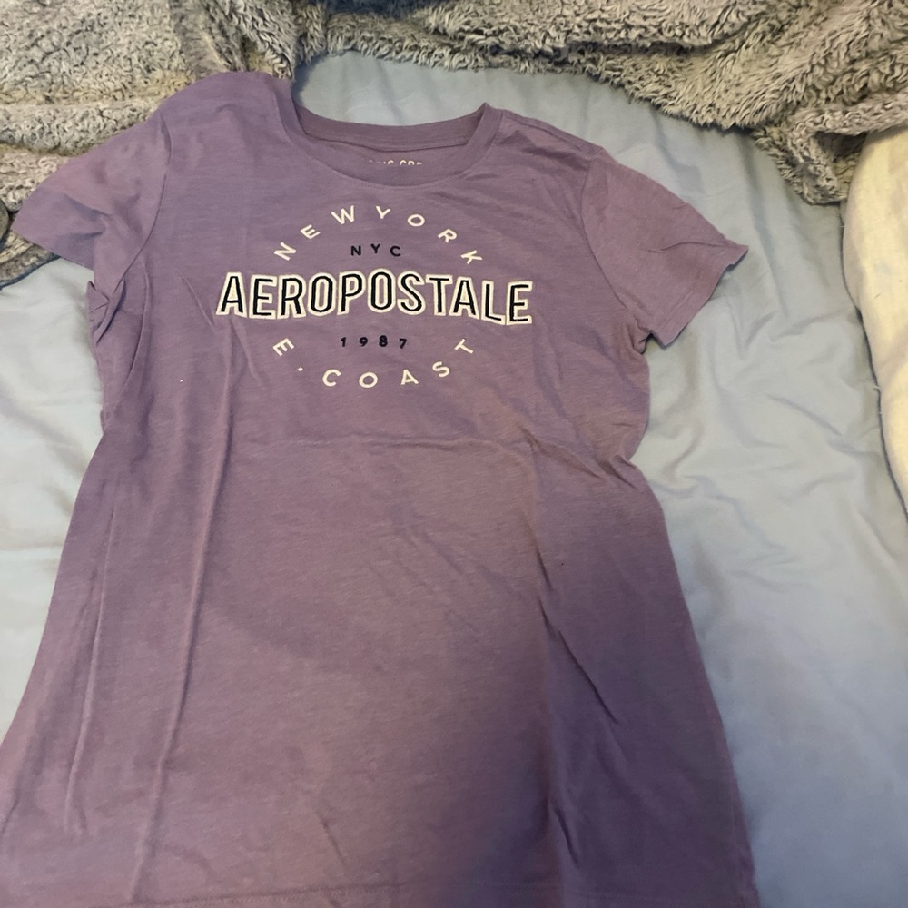 Aeropostale Lavender Graphic T-Shirt
